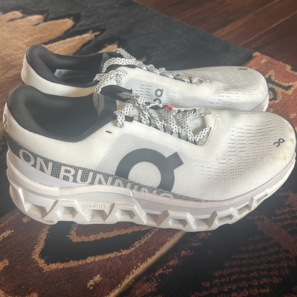 Oncloud Shoes - Picture 3 of 10